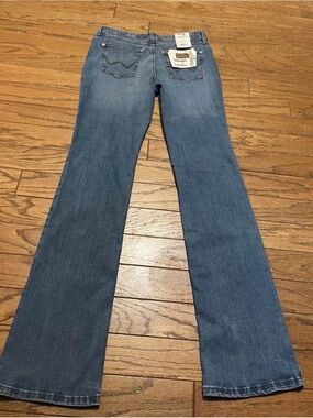 Lainey Wilson Wrangler- 18R New With Tags